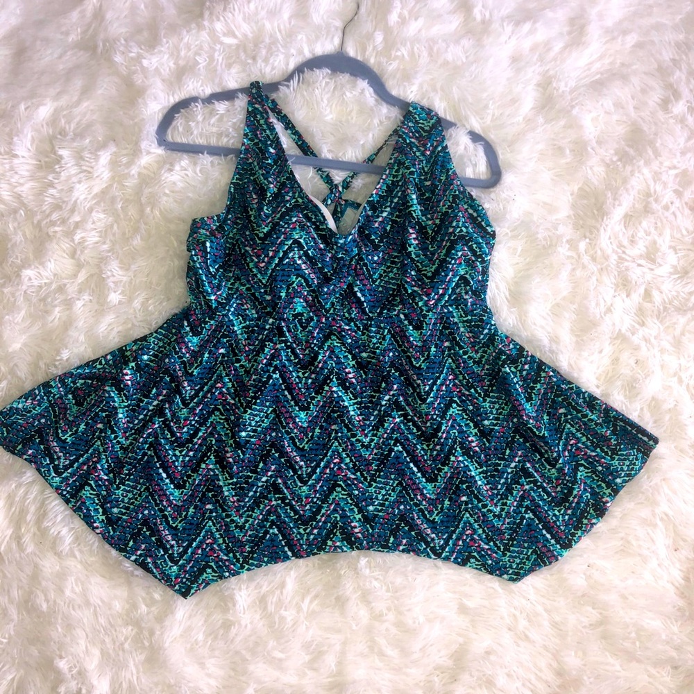 Flowy tankini top